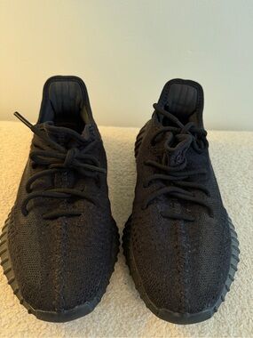 Yeezy Boost 350 V2 women's sneakers